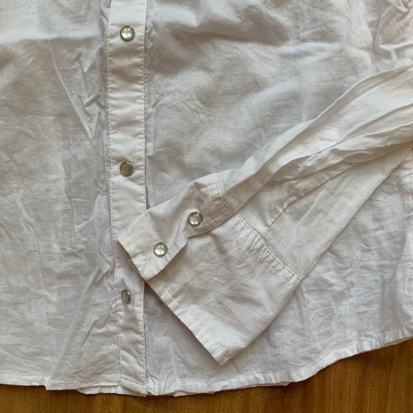 💙Guess Western Style White Snap Button Up Blouse - Picture 3 of 6